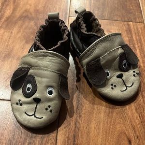 Robeez slippers 6-12 months